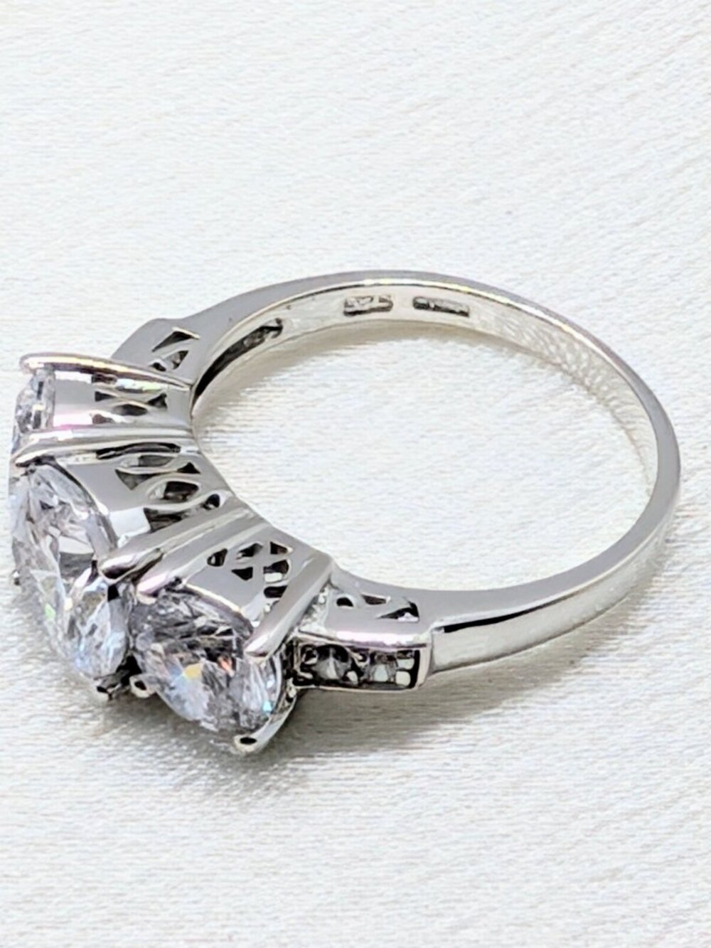 NEW Past Present Future Sterling silver CZ ring - Picture 12 of 16